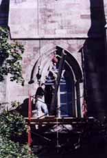 Oct 31, 1998, grillage beam is raised to the tower 